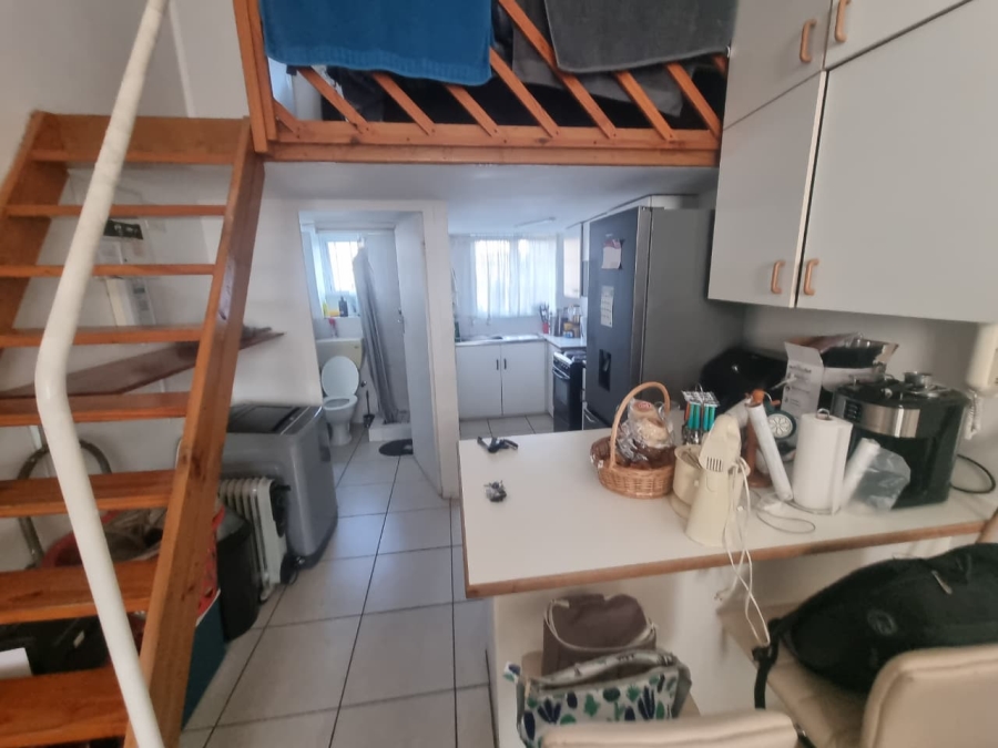 To Let 1 Bedroom Property for Rent in Plumstead Western Cape